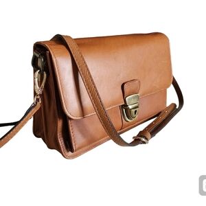 Boulder  Ridge Cowhide Leather Crossboody